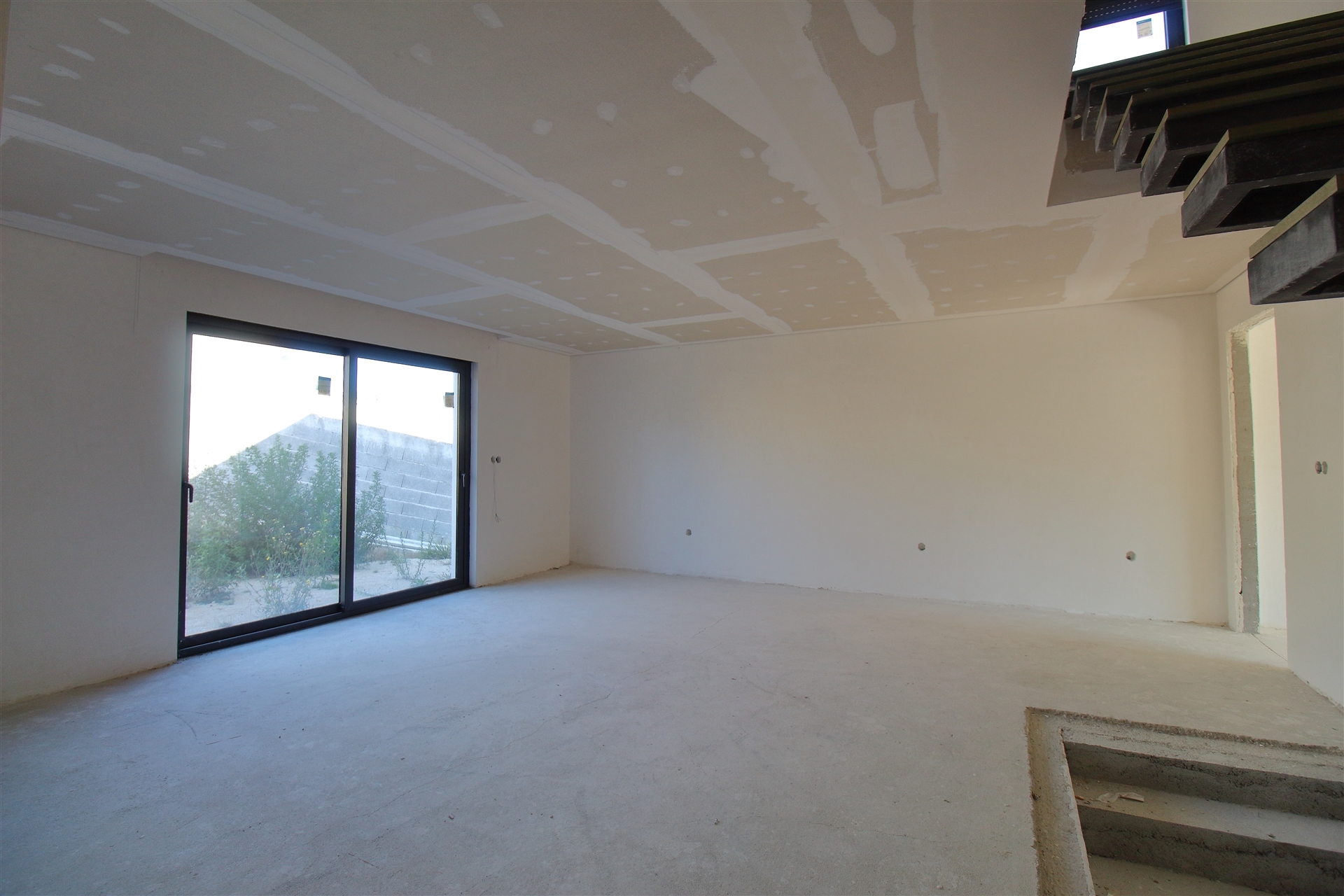 House T4